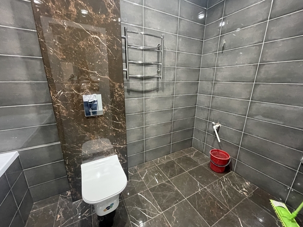 
  Продается 2-комн. квартира, 56 м², Малиновского ул, д. 18
. Фото 7.
