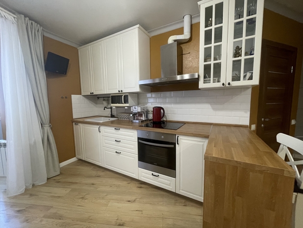 
  Продается 2-комн. квартира, 65 м², 2-я Володарского ул, д. 166/6
. Фото 4.