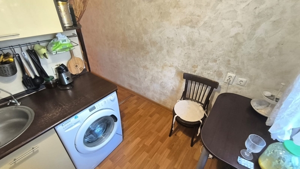 
  Продается 3-комн. квартира, 55.5 м², Ленина пр-кт, д. 42
. Фото 5.