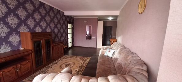 
  Сдается 1-комн. квартира, 53 м², Крупской ул, д. 82
. Фото 1.