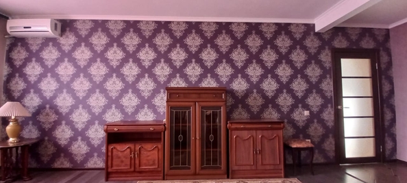 
  Сдается 1-комн. квартира, 53 м², Крупской ул, д. 82
. Фото 6.
