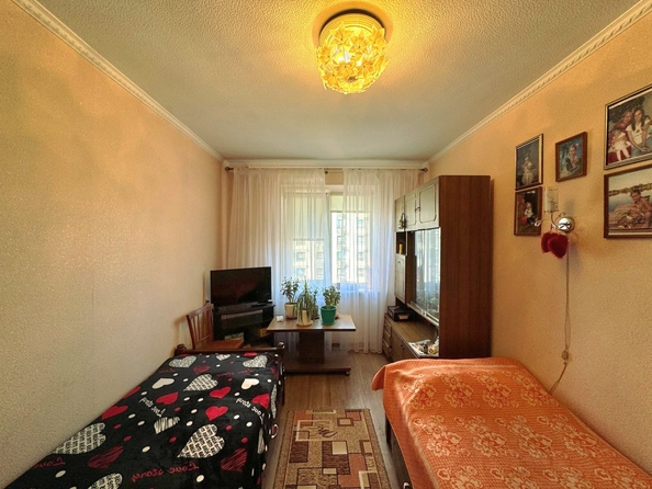 
  Продается 2-комн. квартира, 54 м², Жмайлова ул, д. 13
. Фото 7.