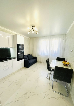 
  Продается 2-комн. квартира, 57 м², Художественная ул, д. 9
. Фото 3.