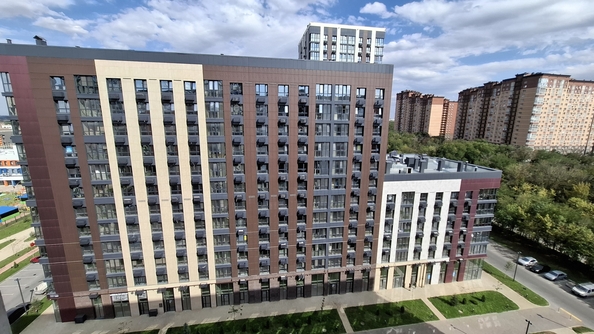 
  Продается 2-комн. квартира, 67 м², Берберовская ул, д. 9
. Фото 8.