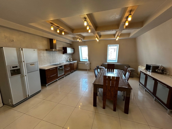 
  Продается 4-комн. квартира, 160 м², Максима Горького ул, д. 214/101
. Фото 1.