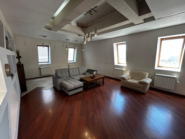 
  Продается 4-комн. квартира, 160 м², Максима Горького ул, д. 214/101
. Фото 3.
