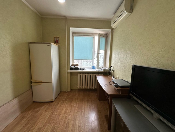 
  Продается 3-комн. квартира, 72 м², Малиновского ул, д. 74/68
. Фото 5.