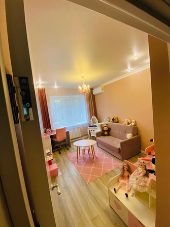 
  Продается 4-комн. квартира, 81 м², Берберовская ул, д. 2
. Фото 8.