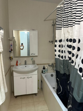 
  Продается 2-комн. квартира, 57 м², 1-я Ковровая ул, д. 65
. Фото 9.