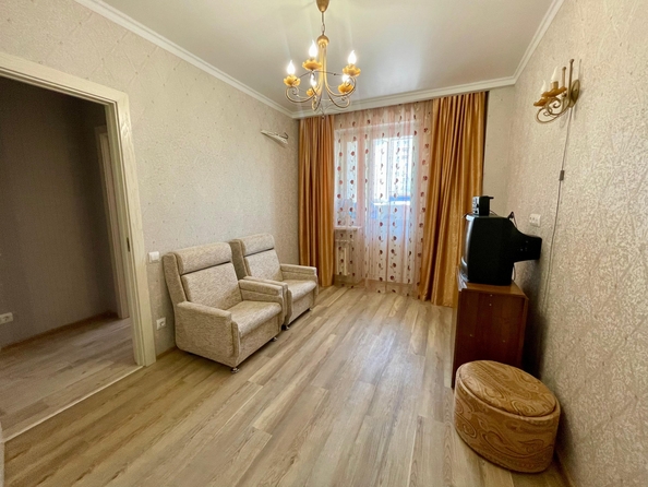
  Продается 1-комн. квартира, 34 м², Батуринская ул, д. 169
. Фото 2.