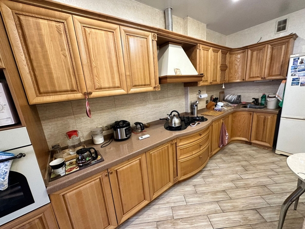 
  Продается 2-комн. квартира, 66 м², Матросова ул, д. 35
. Фото 3.