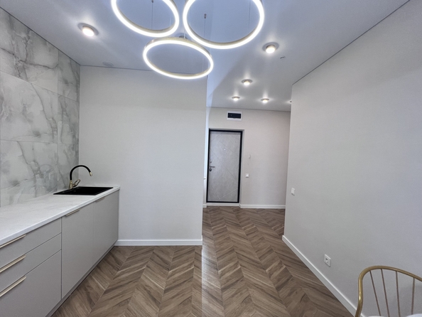 
  Продается 1-комн. квартира, 35.5 м², Берберовская ул, д. 11
. Фото 5.