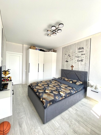 
  Продается 3-комн. квартира, 80.2 м², Берберовская ул, д. 8
. Фото 6.