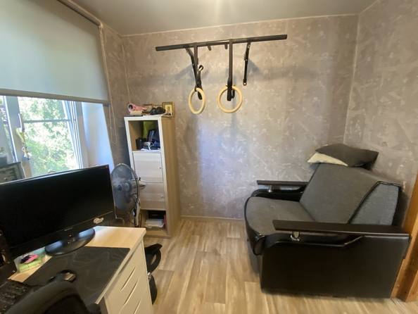 
  Продается 3-комн. квартира, 49 м², Зорге ул, д. 2
. Фото 5.