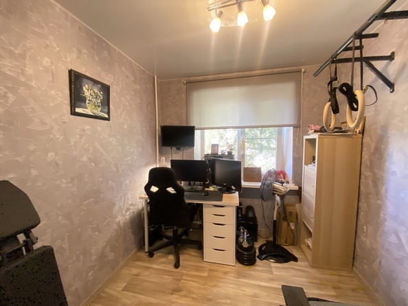 
  Продается 3-комн. квартира, 49 м², Зорге ул, д. 2
. Фото 6.