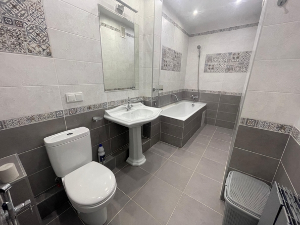 
  Продается 2-комн. квартира, 54.8 м², Дунаевского пер, д. 17
. Фото 13.