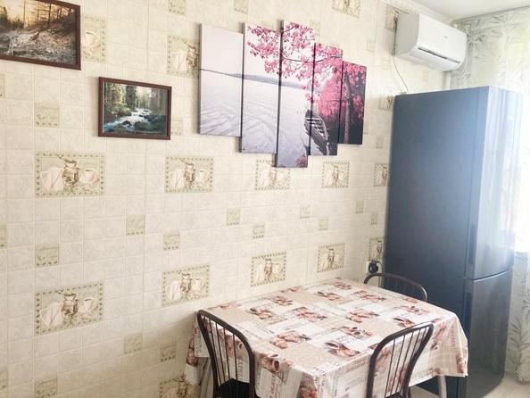 
  Продается 2-комн. квартира, 56 м², Стабильная ул, д. 9
. Фото 11.