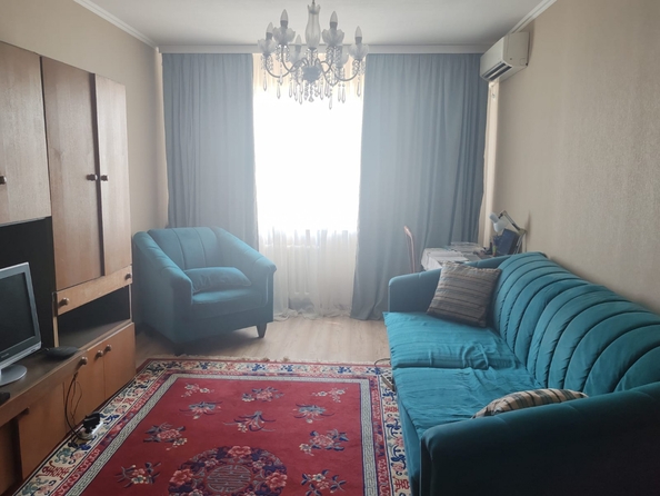 
  Продается 2-комн. квартира, 51.1 м², Комарова б-р, д. 7
. Фото 9.