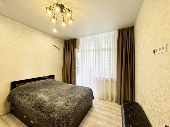 
  Продается 2-комн. квартира, 65 м², Берберовская ул, д. 16
. Фото 3.