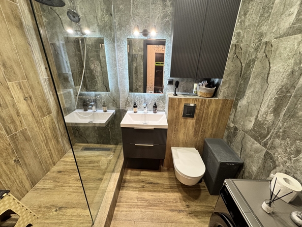 
  Продается 2-комн. квартира, 65 м², Берберовская ул, д. 16
. Фото 7.
