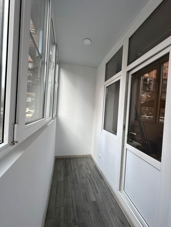 
  Продается 2-комн. квартира, 65 м², Берберовская ул, д. 16
. Фото 8.