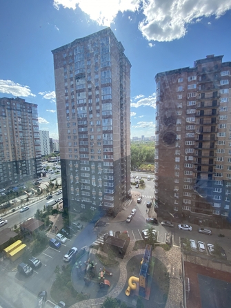 
  Продается 2-комн. квартира, 55 м², Берберовская ул, д. 4
. Фото 12.