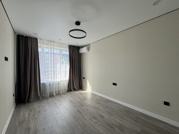 
  Продается 1-комн. квартира, 33 м², Берберовская ул, д. 9
. Фото 2.