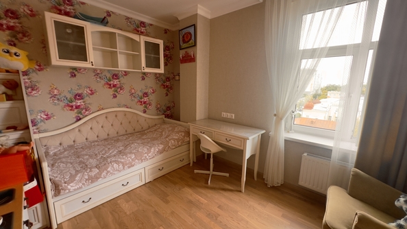 
  Продается 3-комн. квартира, 92 м², 18-я линия ул, д. 3
. Фото 3.