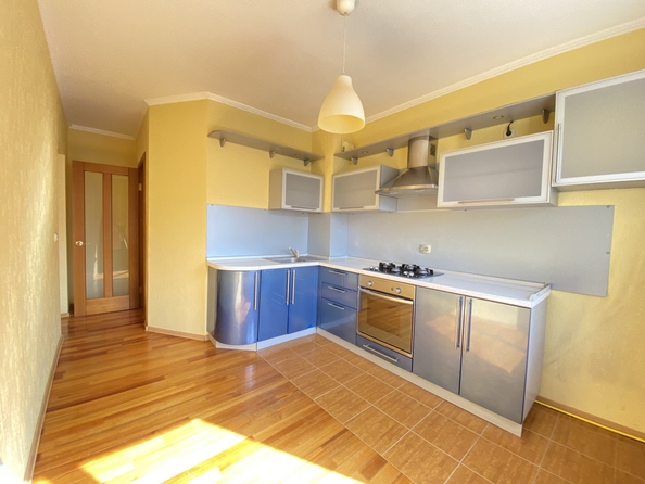 
  Продается 2-комн. квартира, 53 м², Мильчакова ул, д. 45
. Фото 2.