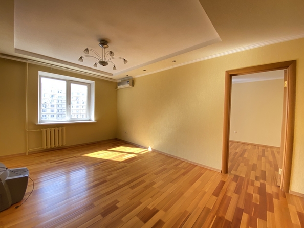 
  Продается 2-комн. квартира, 53 м², Мильчакова ул, д. 45
. Фото 3.