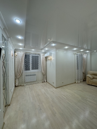 
  Продается 3-комн. квартира, 100 м², Пацаева ул, д. 20
. Фото 1.