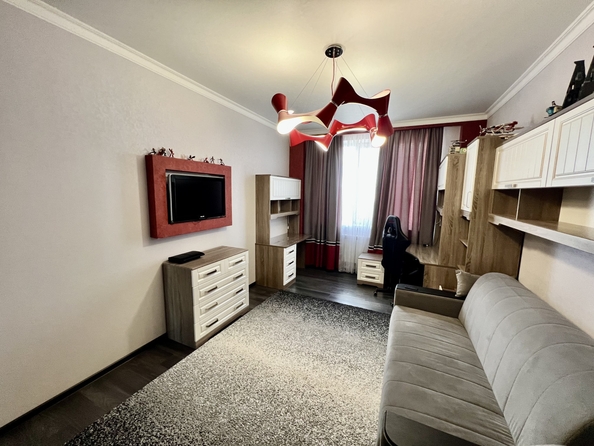 
  Сдается 3-комн. квартира, 104 м², Пацаева ул, д. 16/1
. Фото 17.