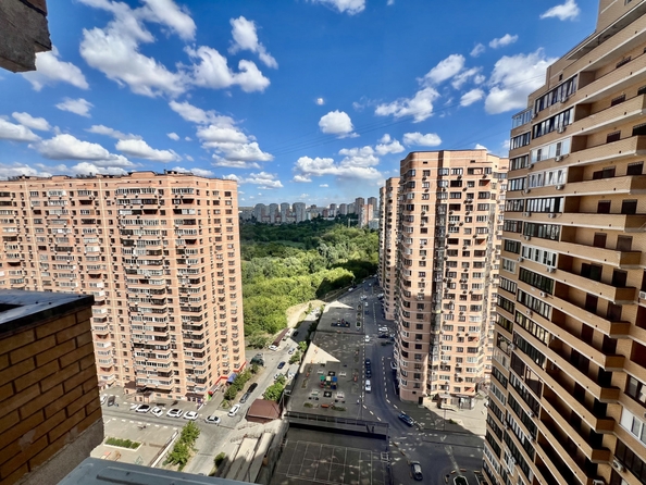 
  Сдается 3-комн. квартира, 104 м², Пацаева ул, д. 16/1
. Фото 26.