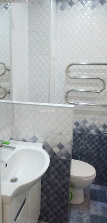 
  Продается 1-комн. квартира, 42 м², Комарова б-р, д. 1
. Фото 9.