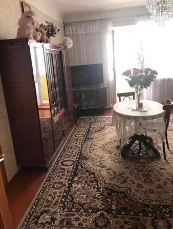 
   Продам 3-комнатную, 62 м², Вятская ул, 29

. Фото 1.