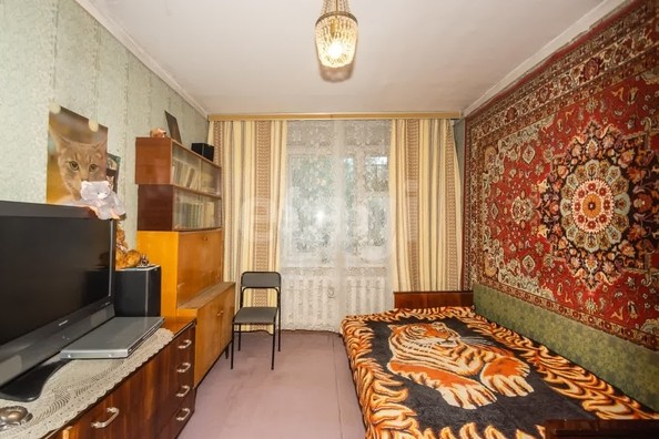 
   Продам 3-комнатную, 76 м², Кировский пр-кт, 75

. Фото 5.
