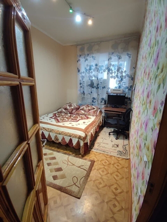 
   Продам 3-комнатную, 90 м², Платова ул, 74

. Фото 12.