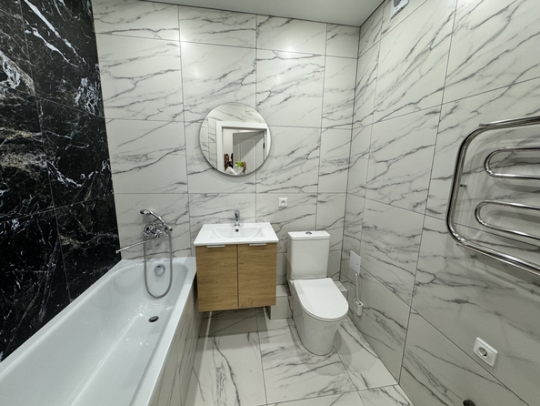 
  Продается 1-комн. квартира, 34 м², Берберовская ул, д. 11
. Фото 5.