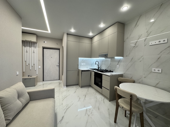 
  Продается 1-комн. квартира, 36 м², Берберовская ул, д. 15
. Фото 2.
