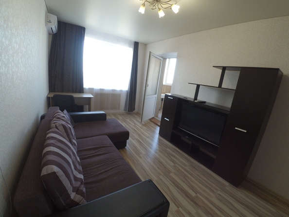 
  Сдается 1-комн. квартира, 38 м², Еременко ул, д. 100/70
. Фото 2.