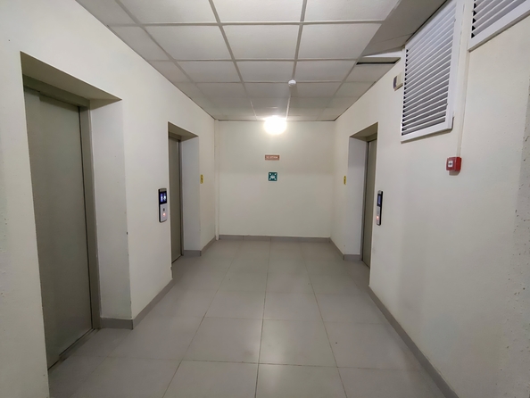 
  Продается 3-комн. квартира, 57 м², Привокзальная пл, д. 3/1
. Фото 12.