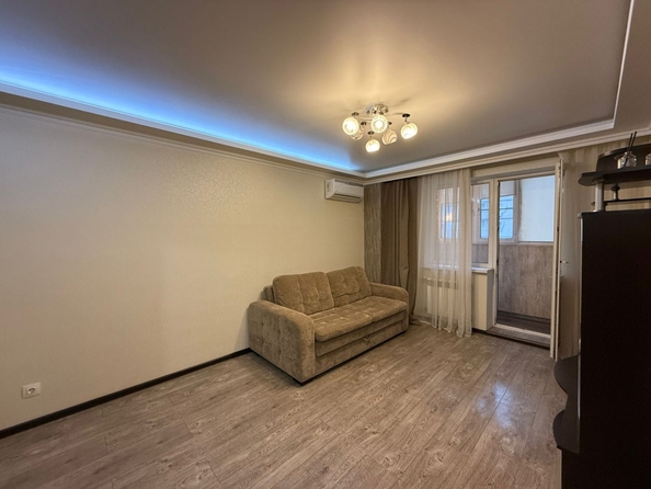 
  Продается 1-комн. квартира, 38.5 м², Извилистая ул, д. 7/2
. Фото 2.