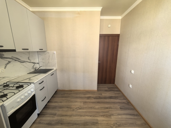 
  Продается 1-комн. квартира, 28.1 м², Берберовская ул, д. 28
. Фото 7.