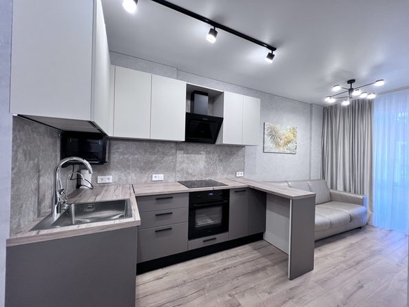 
  Продается 1-комн. квартира, 43 м², Ларина ул, д. 45
. Фото 1.