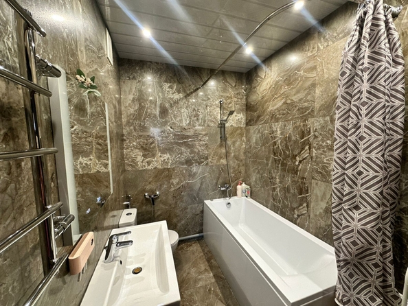 
  Продается 3-комн. квартира, 105 м², Матросова ул, д. 35
. Фото 16.