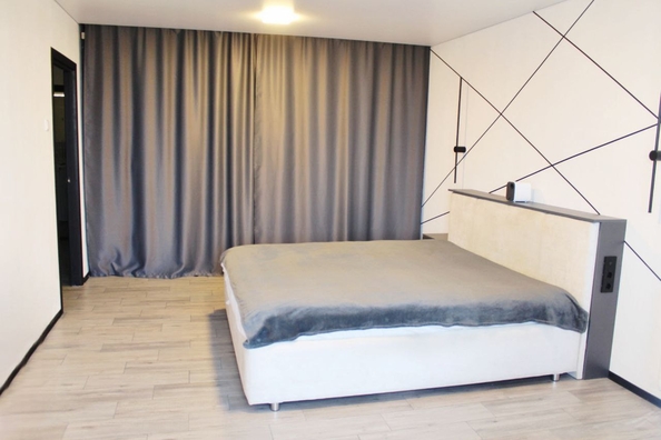 
  Продается 3-комн. квартира, 105 м², Крупской ул, д. 82/4
. Фото 6.