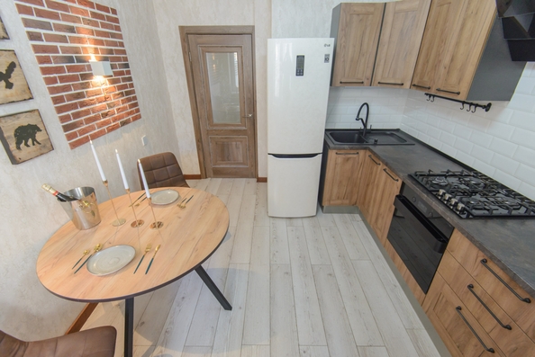 
  Продается 2-комн. квартира, 60 м², 35-я линия ул, д. 83/75
. Фото 1.