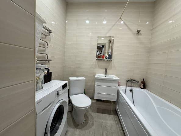 
  Продается 1-комн. квартира, 36 м², Берберовская ул, д. 2
. Фото 2.