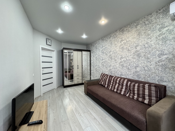 
  Продается 1-комн. квартира, 32 м², Берберовская ул, д. 8
. Фото 4.
