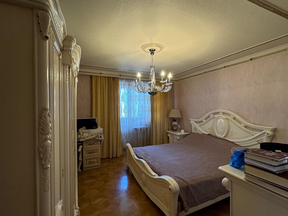 
  Продается 4-комн. квартира, 154.4 м², Жмайлова ул, д. 27в
. Фото 4.